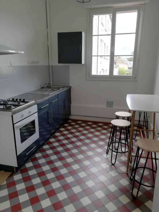 Appartement 1-6 Pers Situe Entre Les Ponts Saumur Exterior photo